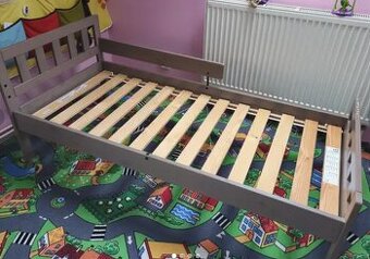 Dětská postel IKEA s roštem a matrací 70 x 160 cm