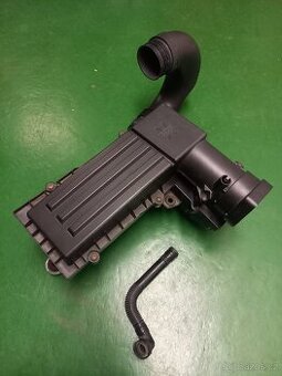 VW Touran 2.0TDI - filtrbox (potrubí / filtr Bosch)