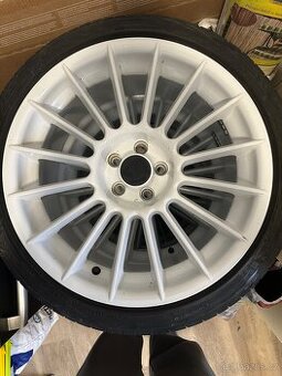 Alu kola R18 5x100 – Bílá (VW, Škoda, Seat)