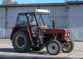 Traktor kolový  Zetor 6211