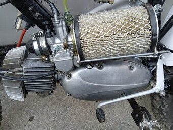 Závodní motor Jawa 50 pionýr