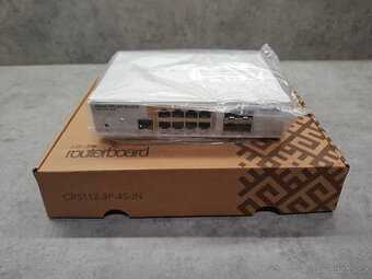 MikroTik CRS112-8P-4S-IN
