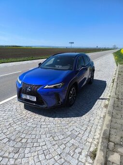 Lexus UX 250H výbava F sport design plus bitone - 1