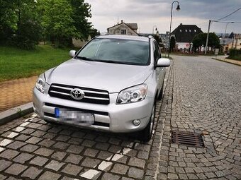 Toyota rav4 100kw BEZ KOROZE. 100kw diesel