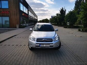 Toyota rav4 100kw BEZ KOROZE. 100kw diesel