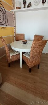 Jídelní stůl IKEA+židle