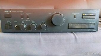 prodam zesilovač onkyo A8230