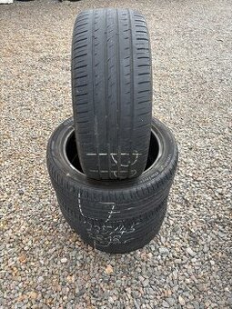 Letní pneu 235/45 R18