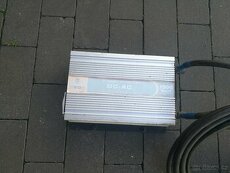 Měnič 12V/230V