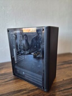 Výkonný PC Intel Core i7-12700F, Radeon RX 580, 32 GB RAM