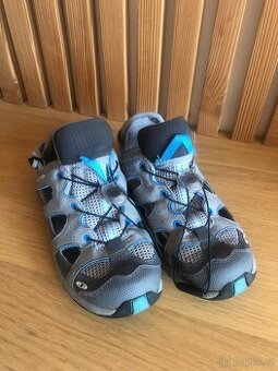 Boty vel. 36-39 (50-150,-)