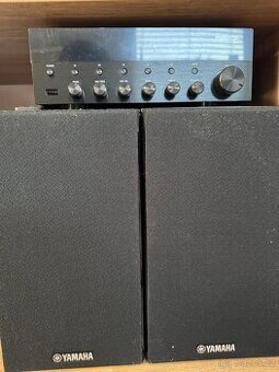 Zesilovač Fonestar + 2 reprobedny Yamaha