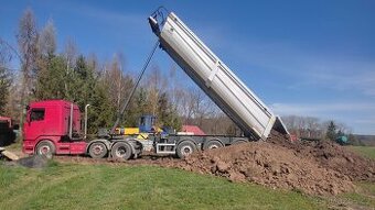 Sklápěcí návěs Wielton 28m² hardox