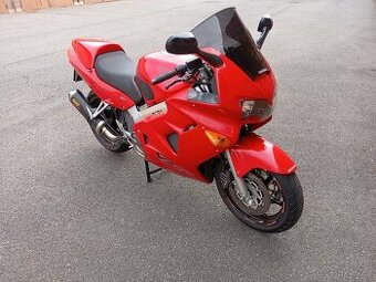Honda vfr800 fi