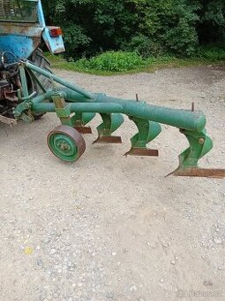 Zetor pluh