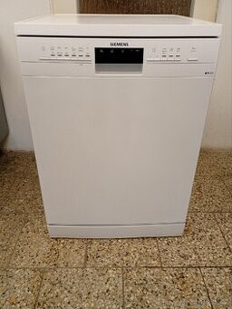 Myčka nádobí Siemens 3x koš (01)