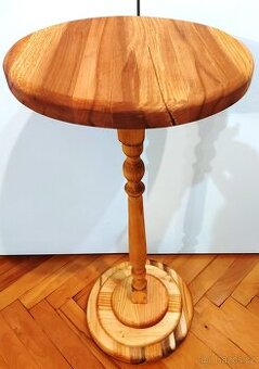 Květinový stolek na vysoustružené noze přírodní