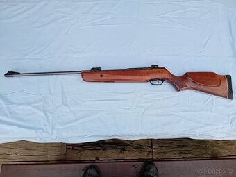 Vzduchovka Hunter 440 - lux