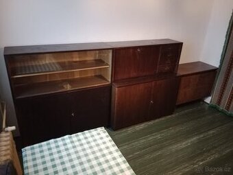 Nabizime nabytek z obyvaciho pokoje a loznice