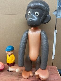 Retro plastová opice