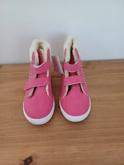 Kotníkové boty s kožíškem 34