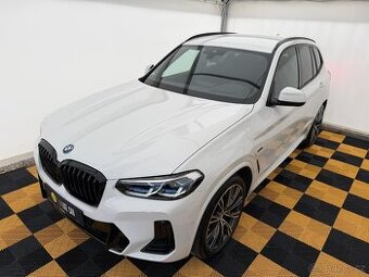 BMW X3, 30e 4x4 1-MAJ DPH M-Paket