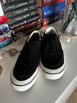 Lehce nošené boty Tommy Hilfiger, vel. 38