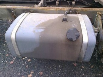 Nádrž – VOLVO - ORIGINAL - kompletní - PLECH - 995,-Kč