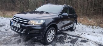 Náhradní díly Touareg 7p 3.0 tdi 180kwpředek a dveře nejsou