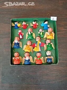 Dřevěné ozdobičky andílci