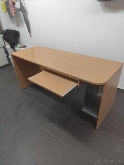 Psací stůl