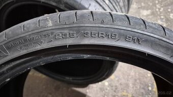 235/35r19 letní Fulda