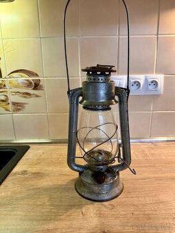 Petrolejová lampa Meva 865