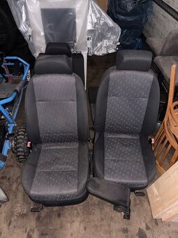 Sedacky skoda octavia I , loketka