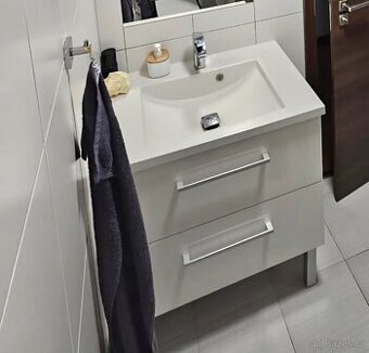 Skříňka s umyvadlem