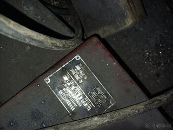 Rozbrušovačka stolní