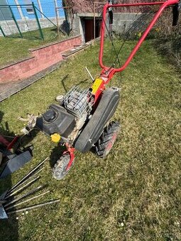 Benzínový kultivátor včetně příslušenství