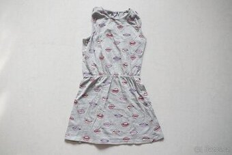 Dívčí šaty velikosti 134 cm