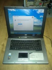 Prodám notebook Acer TravelMate 2413LCi (4) - 1