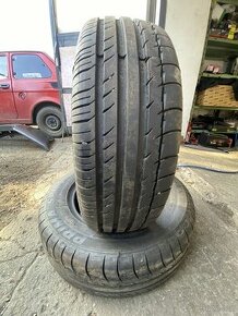 Pneu 185/65 R14 - 1