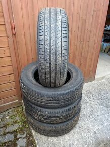 Sada letních pneu Michelin 215/65/16, cca 4 mm