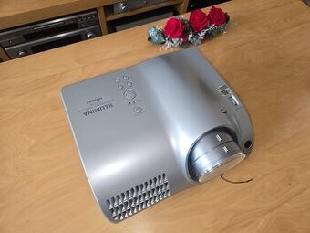 Projektor Hitachi PJ-TX 100