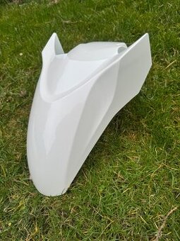 Přední nový blatník Honda pcx-125 21-23
