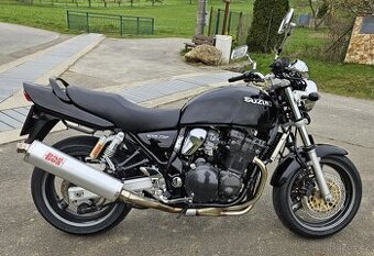 Suzuki GSX 750 Inazuma