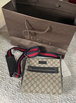 Gucci messenger bag