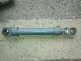 válec hydraulický řízení E301,302,303,