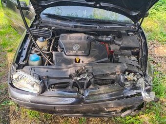 Golf 4 1.6 74kw benzín