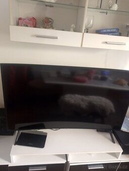 Prodám televizor Samsung smart