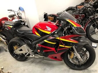 HONDA CBR 600RR