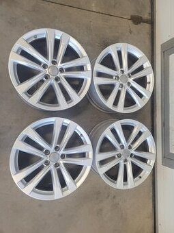 Prodám originální sadu alu disků 5x112 r19 66,6 AUDI